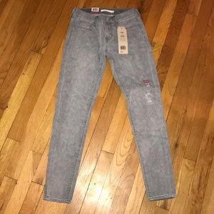 Levi’s 710 Super Skinny